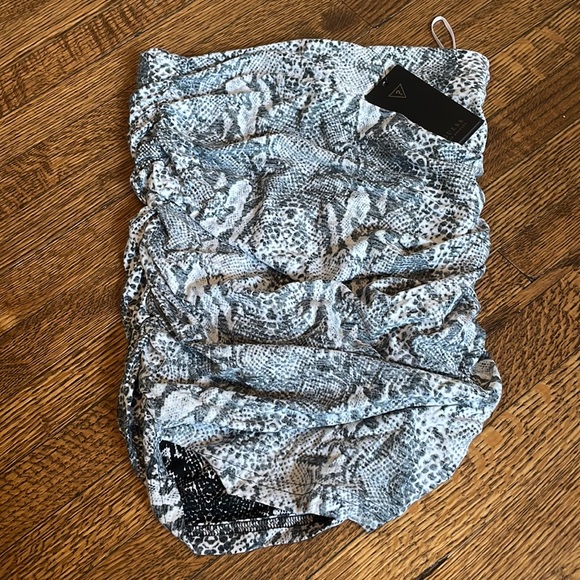 NWT Guess Snakeskin Pattern Rouched Skirt - Picture 4 of 5